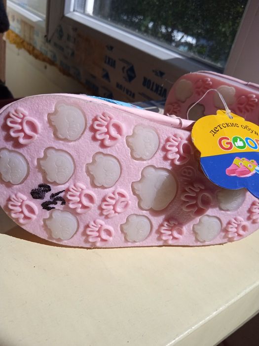 Босоножки для девочек новые