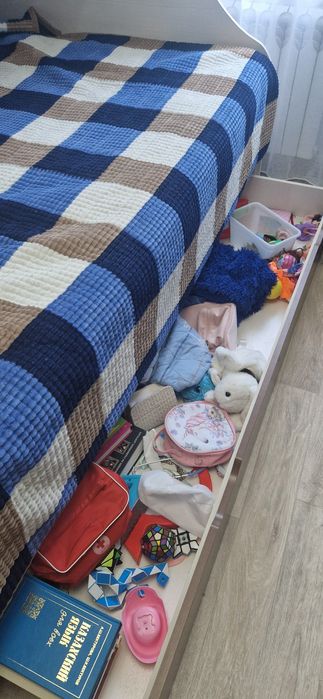 Продам двухъярусную кровать