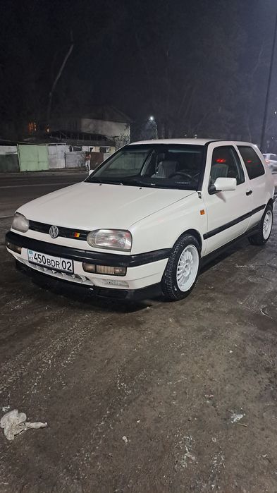 Гольф 3 . 1994 года 2 литра