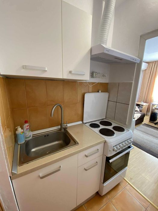 Vând garsonieră renovată, mobilată și utilată – zona Soarelui, proprietar