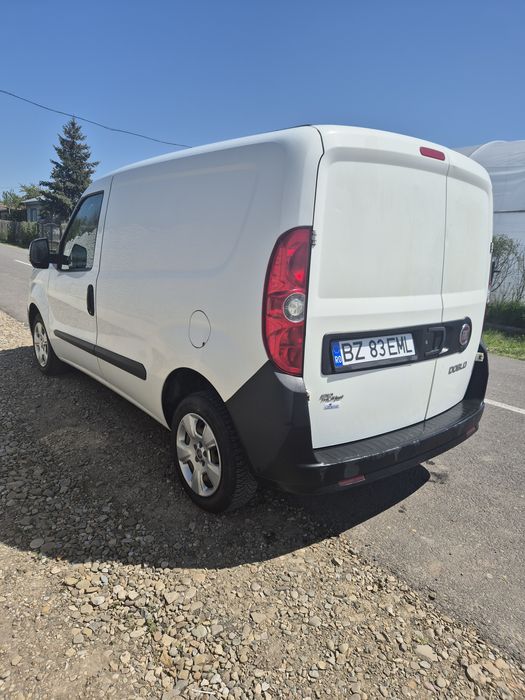 Vând Fiat doblo , an 2013