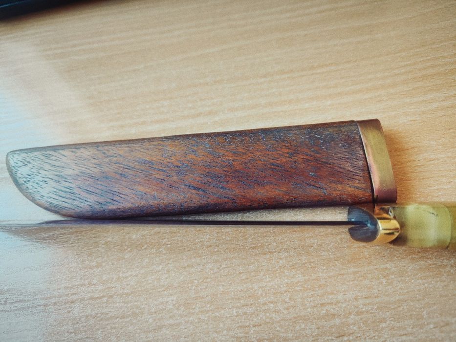 Стар нож с красива дръжка
