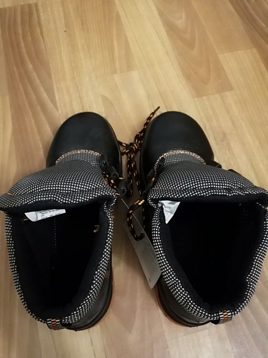 Продаём рабочие ботинки летний 38 размер .