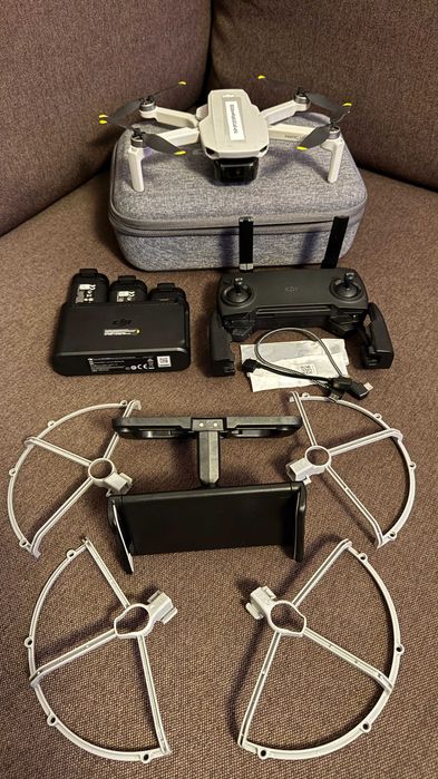DJI Mavic Mini Fly More Combo si protectii pentru elice