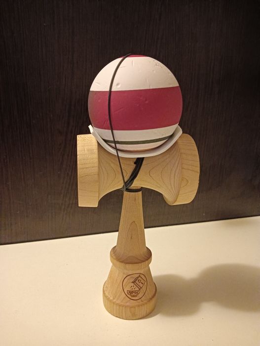 Cereal kendama midnight cherry