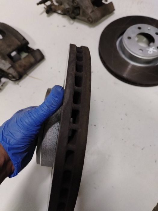 Discuri 320 mm etrier Kit conversie A6 C6 A4 B8 A4 B7 S line 3.0 2.7