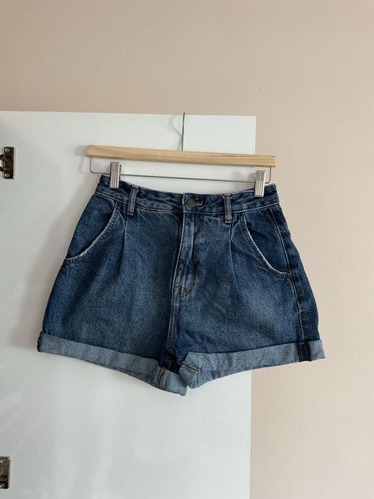 Къси панталони Bershka