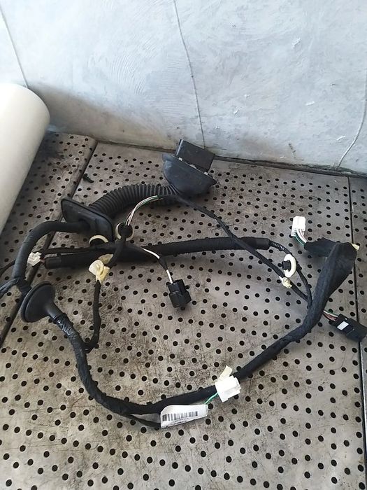Cablaj instalatie electrica usa dreapta fata renault express 2022 241240447r