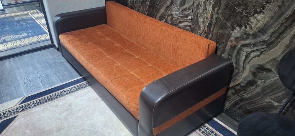 Продаю раскладной диван