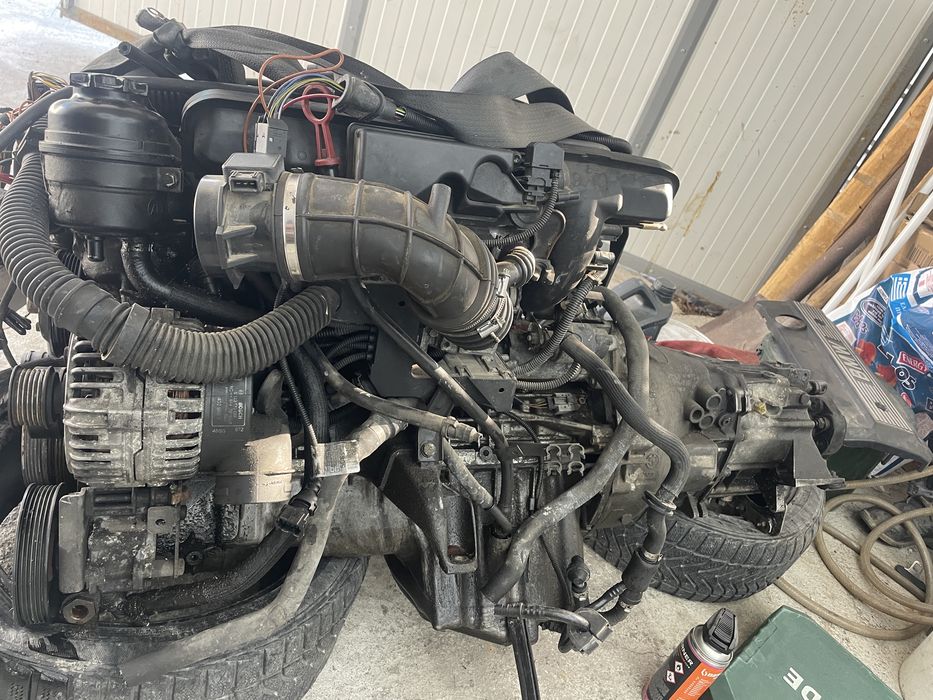 Двигател от e46 M52B20