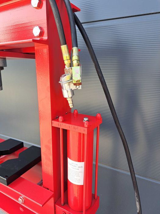 Хидравлична преса с манометър , 20 тона, ROEN-200