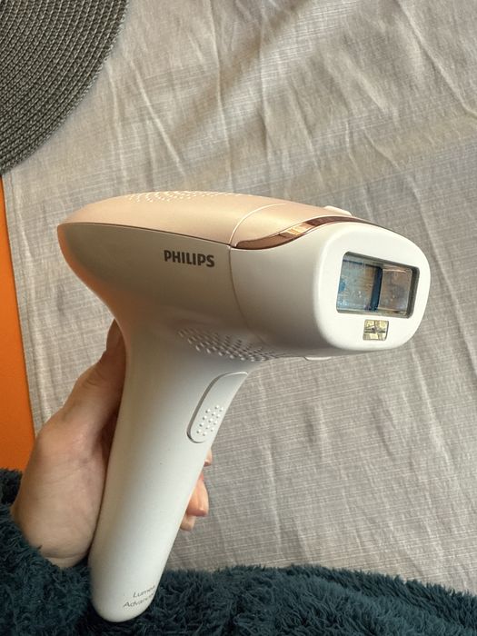 Фотоепилатор Philips Lumea Advanced