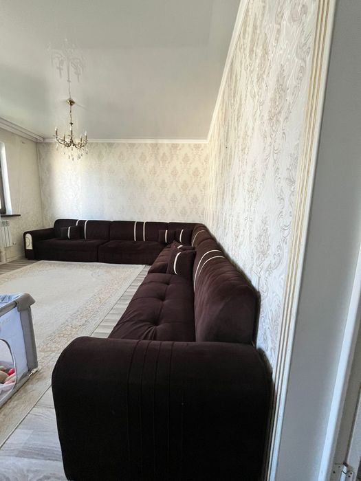 Срочно продам большой диван