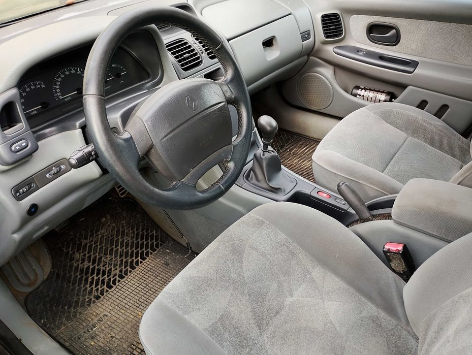 Renault laguna 1 1.6 bezina + GPL omologat, pentru rabla sau piese