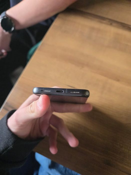 Google Pixel 8, se vinde