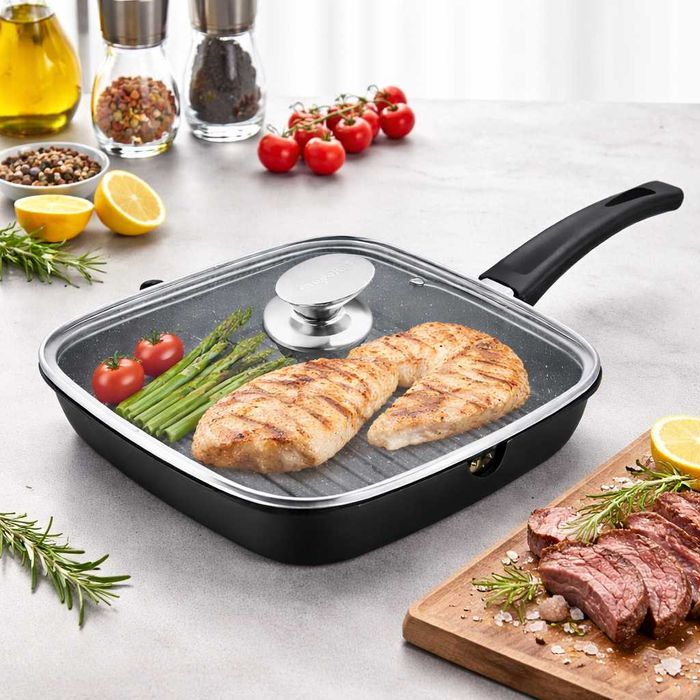 Tigaie grill patrata Royalty Line 24 cm cu capac sticla