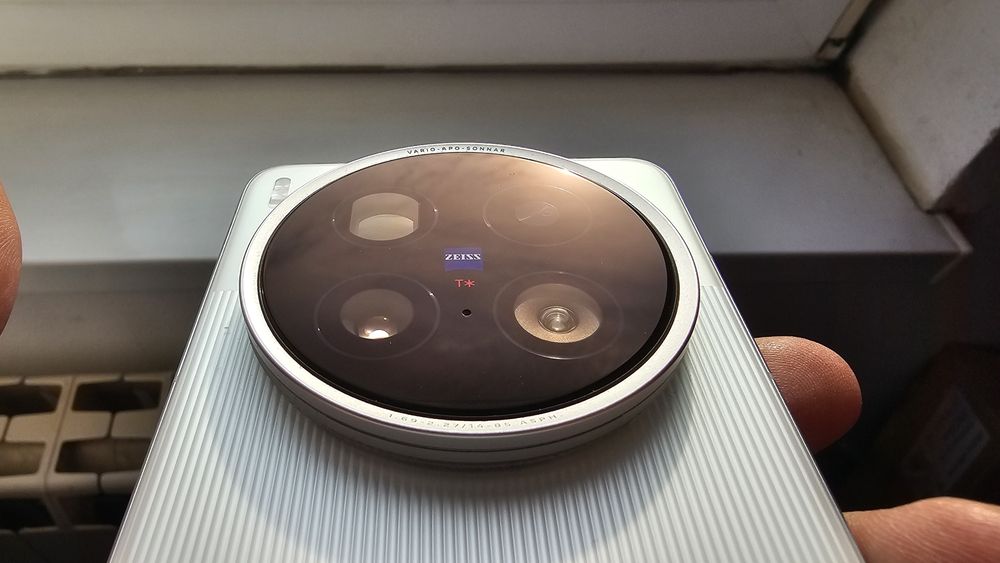 Vivo X200 ultra 512gb, kit foto Pgytech, obiectiv2,35x tele