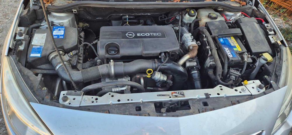 OPEL ASTRA-J 2011 A17DTJ 1.7 CDTI 110HP (81 kW)  на части