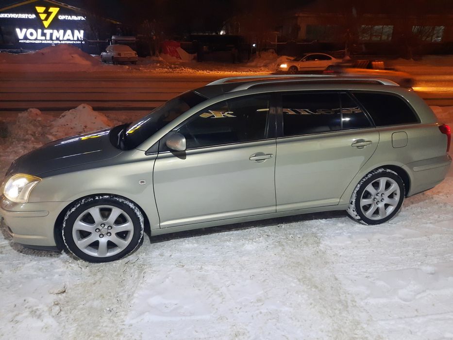 Продам Toyota avensis
