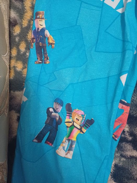 Продам пижаму Роблокс на мальчика