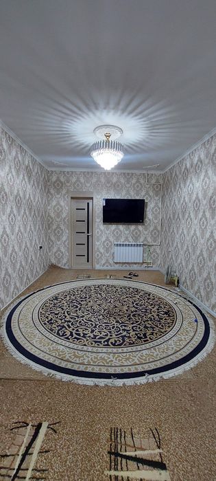 Ахмад Югнакий 3/3/5 Продается Квартира Улутшенка!