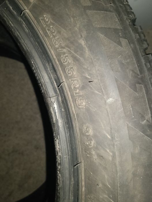 Bridgestone BLIZZAK SPIKE 2 225/55 R19 с шипами