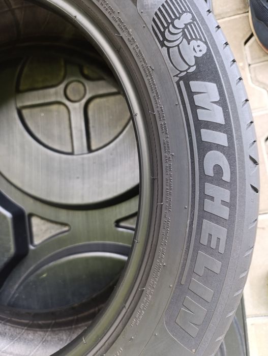 Anvelope de vara 235 55 19 Michelin dot 2021
