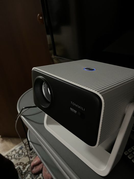 Продаю проектор, цена договрная