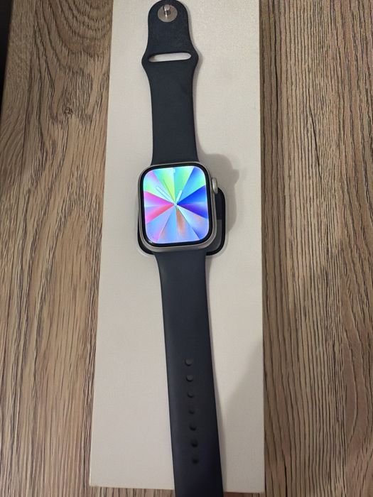 Продам Apple Watch Series 9, 41mm Silver. Model A2978