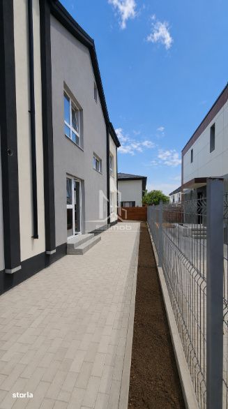 Casa individuala lipita la calcan strada Agnes Popesti.