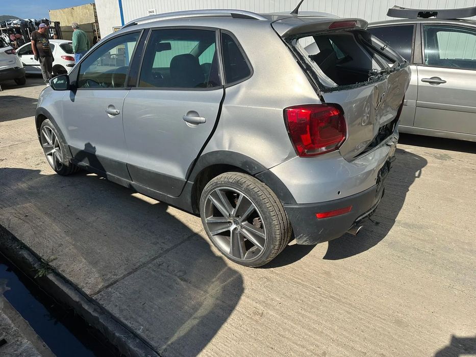 Dezmembrari VW Polo Cross 2011 / DSG / 1.6 tdi / CAYC