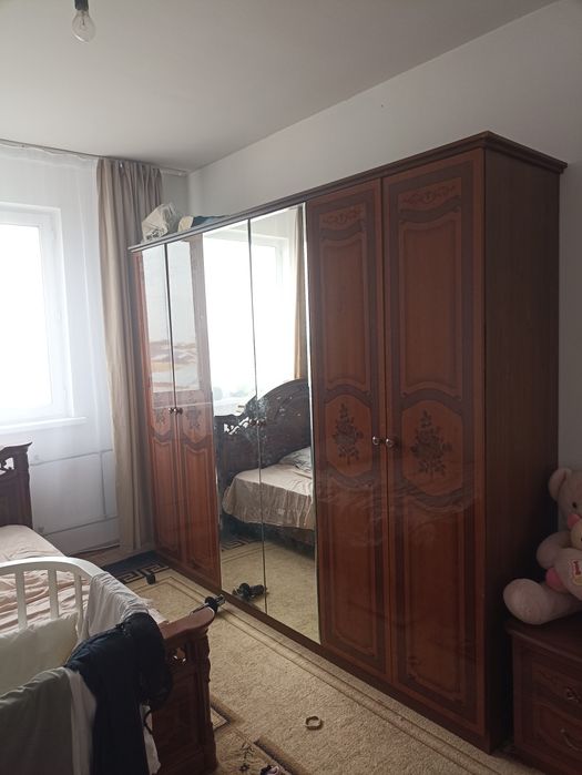 Срочно продаётся спальный гарнитур