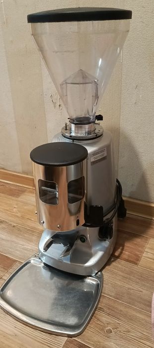 Профессиональная Кофемолка Mazer