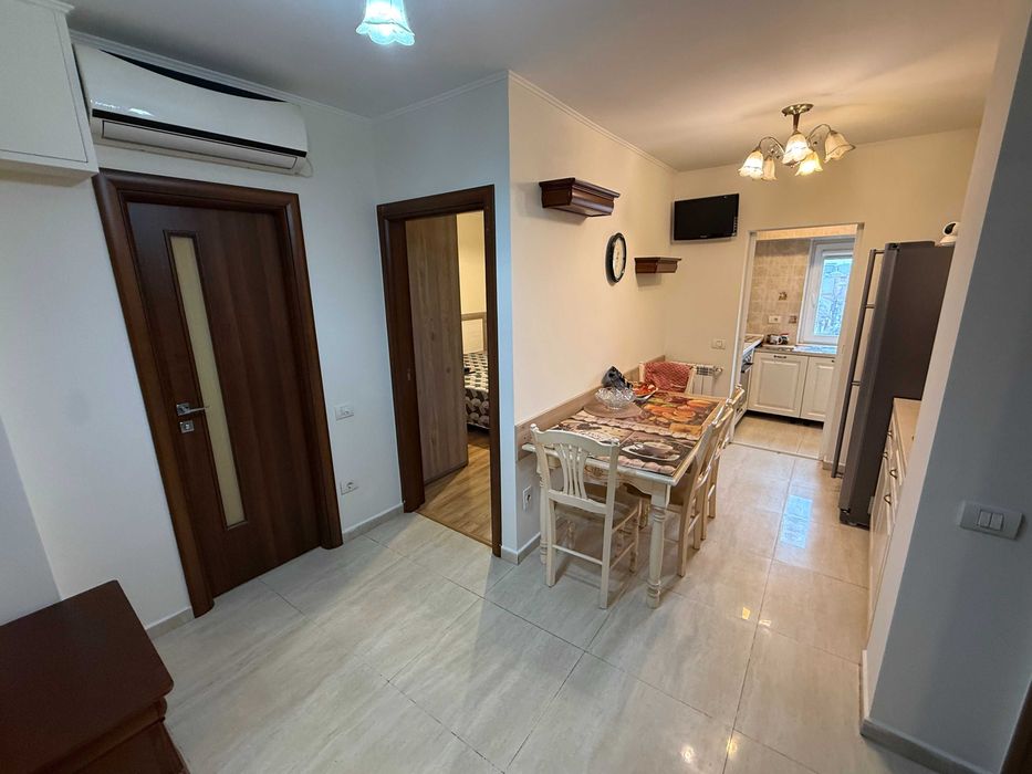 Inchiriez apartament 2 camere ( prima inchiriere) (transformat in 3 camere)  in intersectia Emag