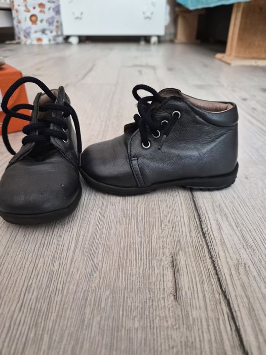 Pantofi marime 19-24