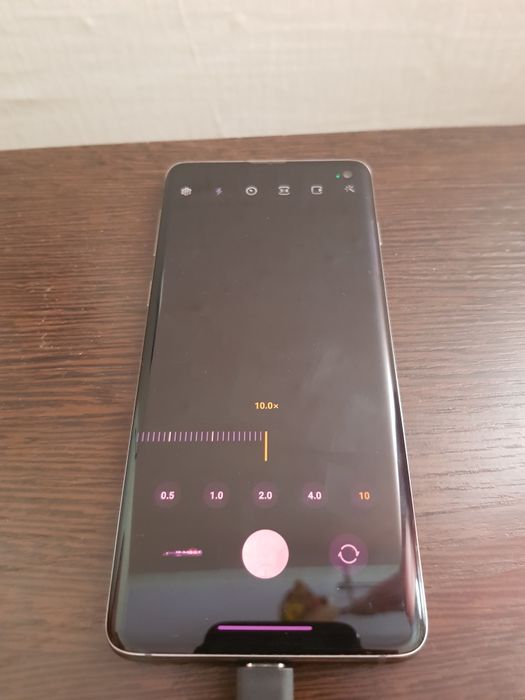 Продам samsung s10