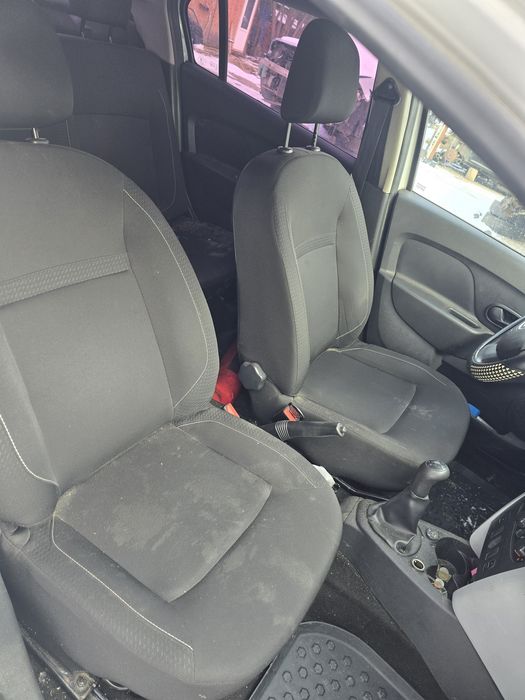 Piese Auto din Dezmembrari pentru Logan  2 2013 1.2