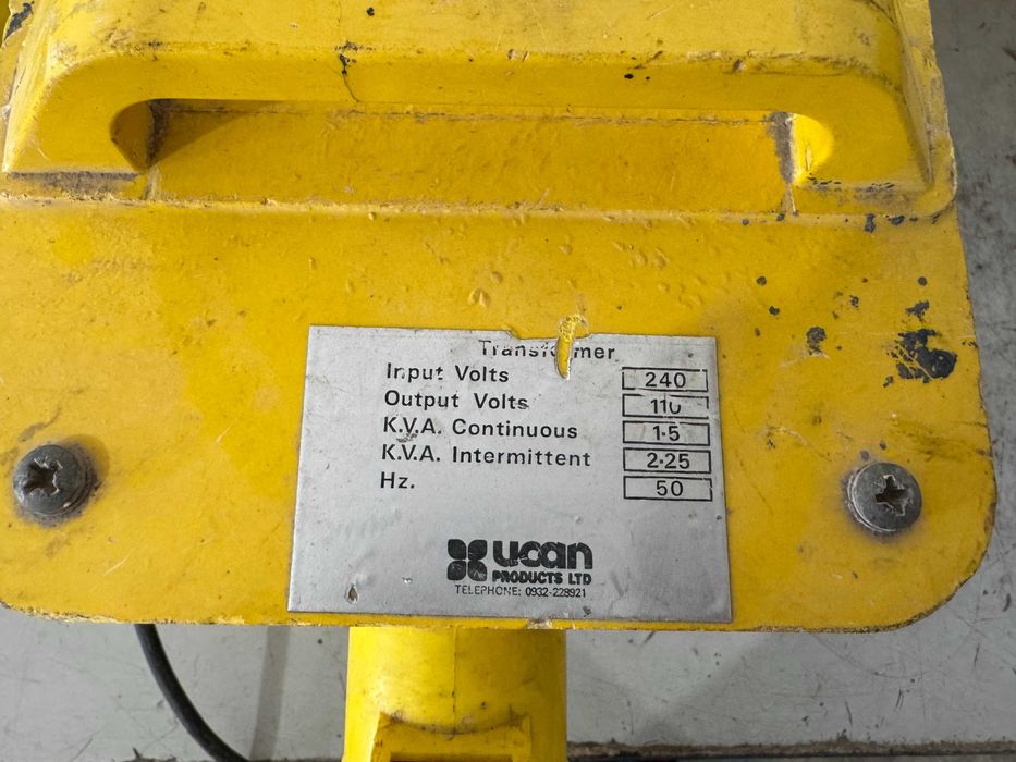 Траф-трансформатор 220-110 V