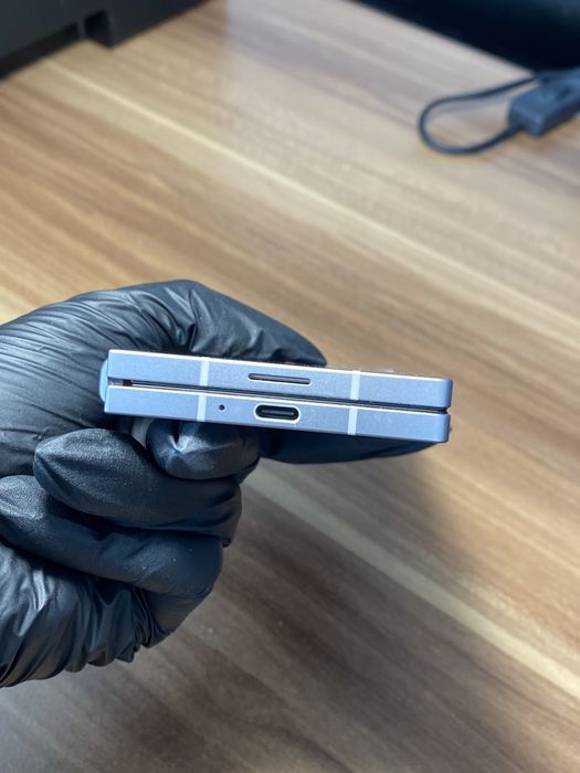 Samsung Galaxy Z Fold6 • 256 GB • Silver