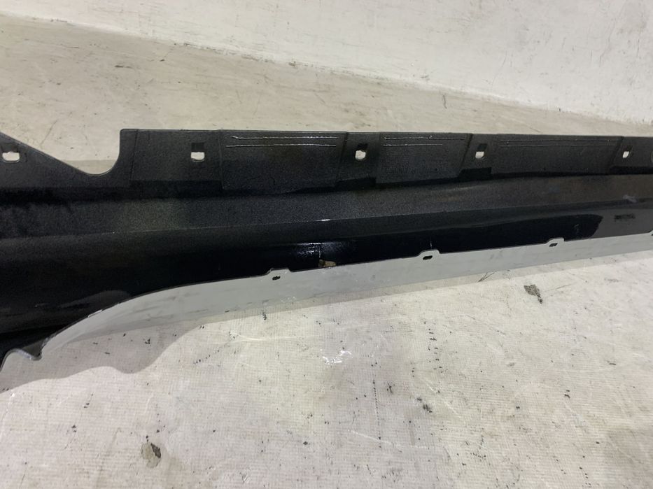 Prag dreapta BMW Seria 3 Coupe, Cabrio E92, E93, 2006, 2007, 2008, 2009, cod origine OE 51777130874.