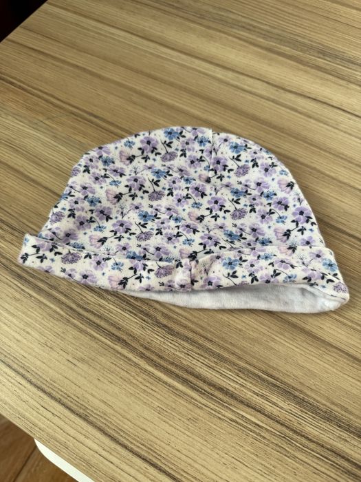 Caciuli si sapca fetita converse si altele