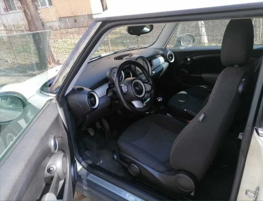 Autoturism Mini One