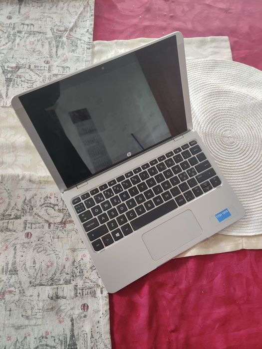 HP x2 210 g2 2 in 1