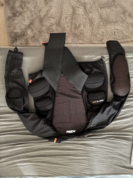 Armura full body KTM