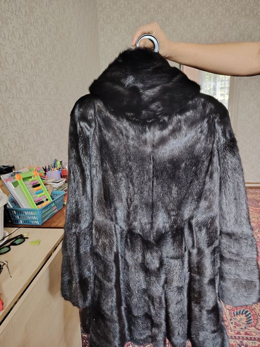 Продам норковую шубу