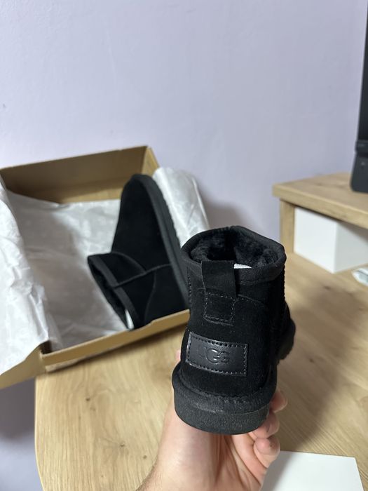 UGG Ultra mini.