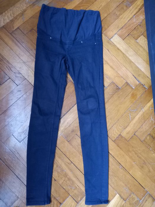 Pantaloni pt .sarcina
