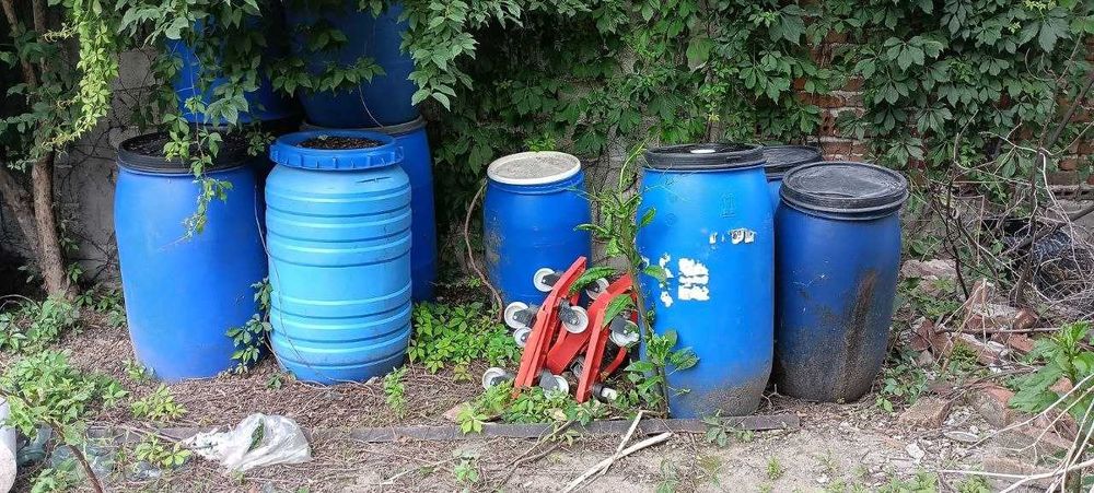 Продавам бидони, буре и дамаджани