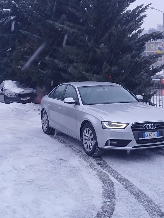 Vând Audi A4 B8.5 Facelift