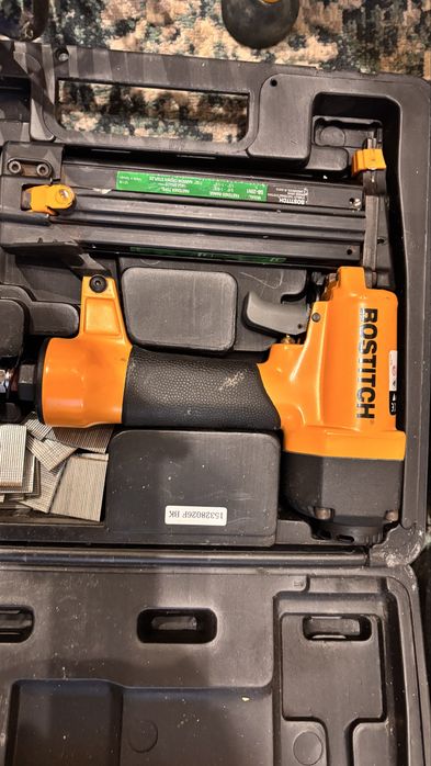 Vand pistoale pneumatic